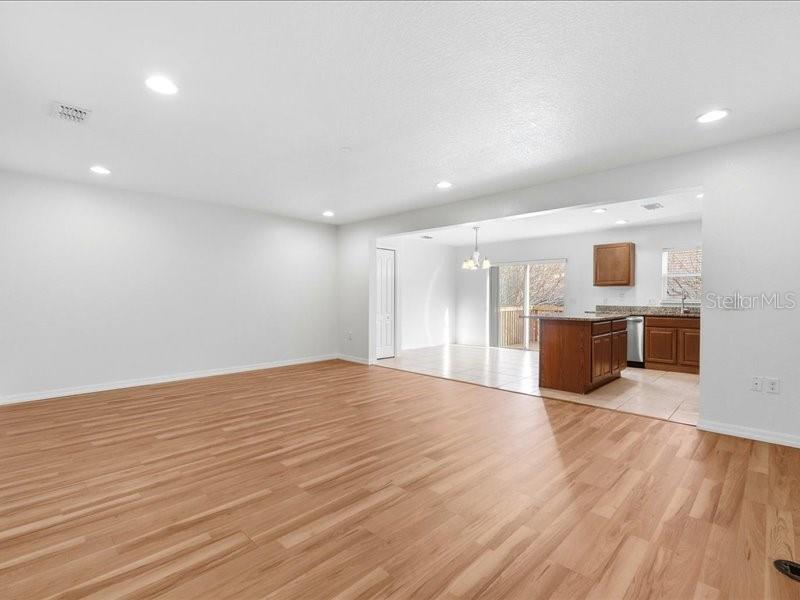 3740 Woodbury Hill Loop Property Photo 8