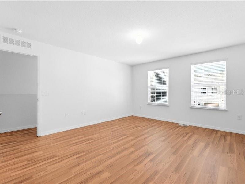 3740 Woodbury Hill Loop Property Photo 16