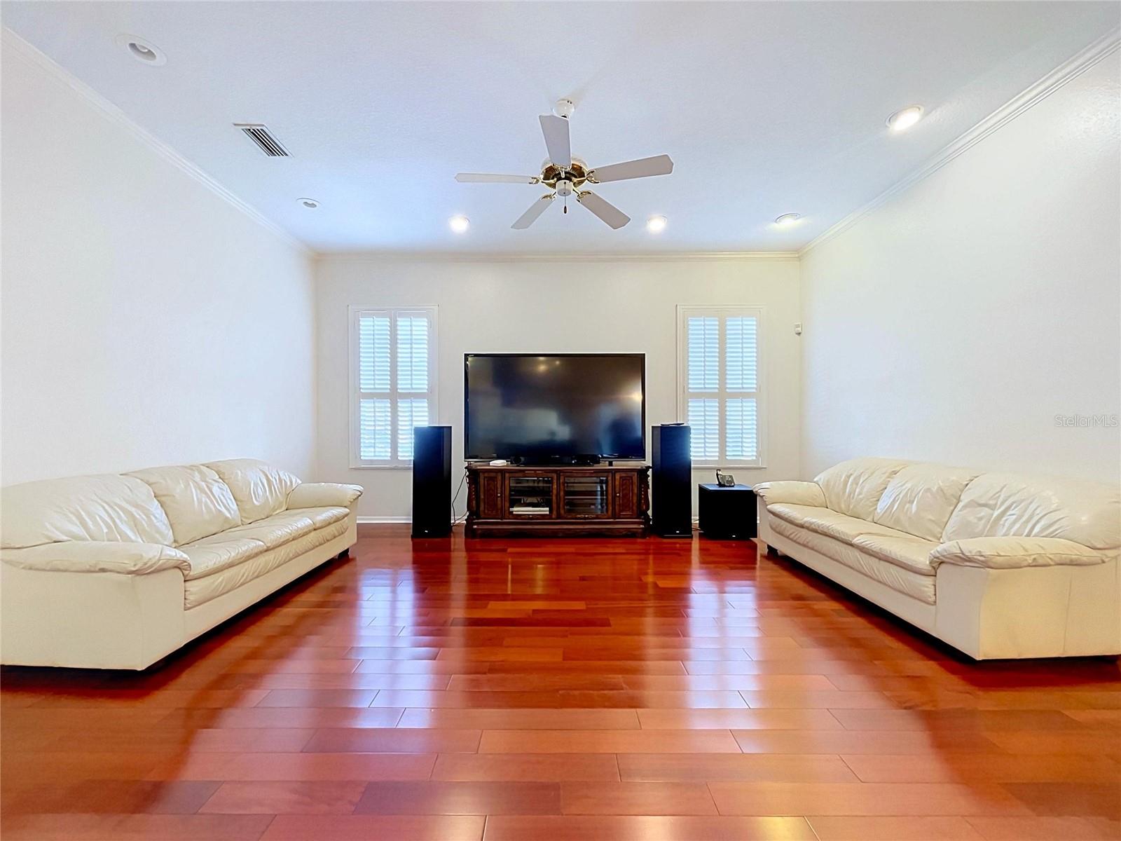 1826 Westminster Ct Property Photo 8