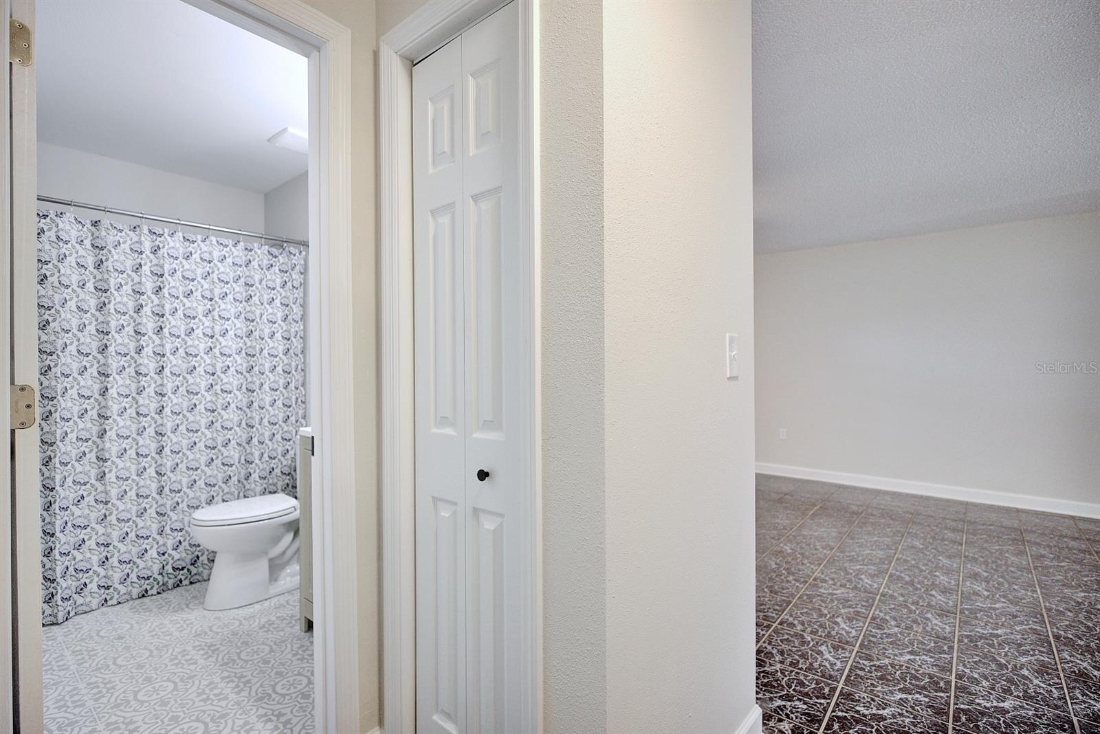 1245 Honeytree Ln E Ln E Property Photo 10