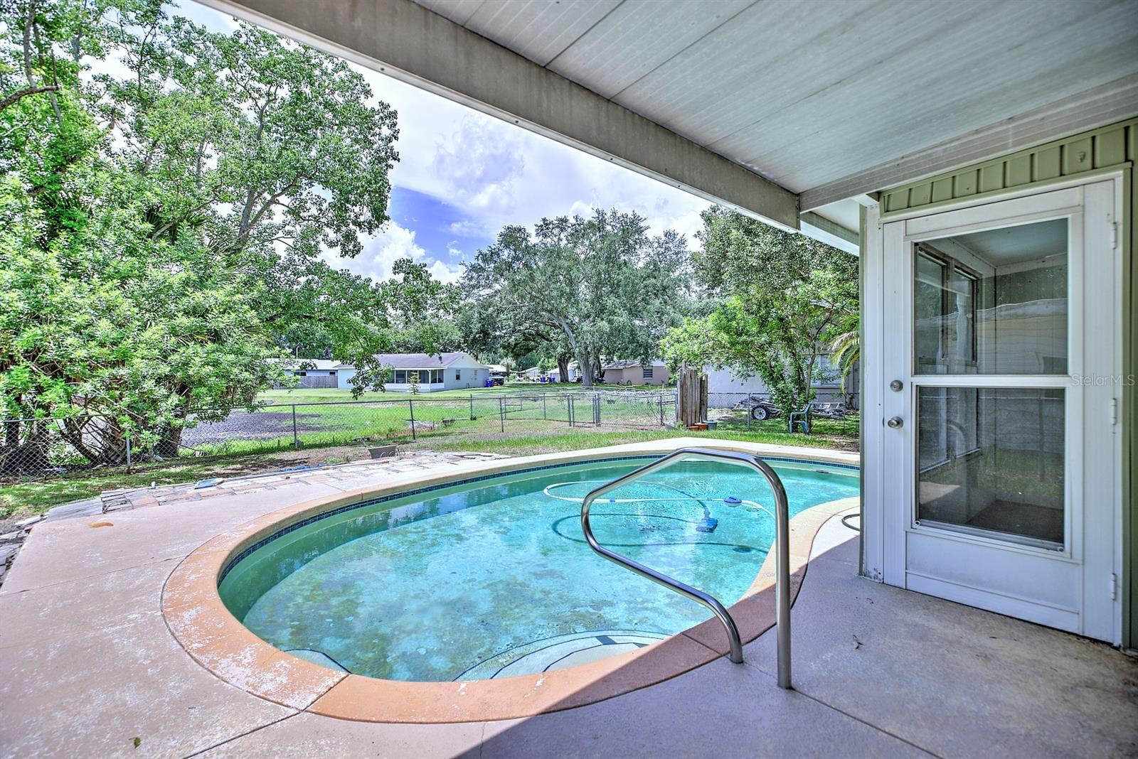 1245 Honeytree Ln E Ln E Property Photo 14