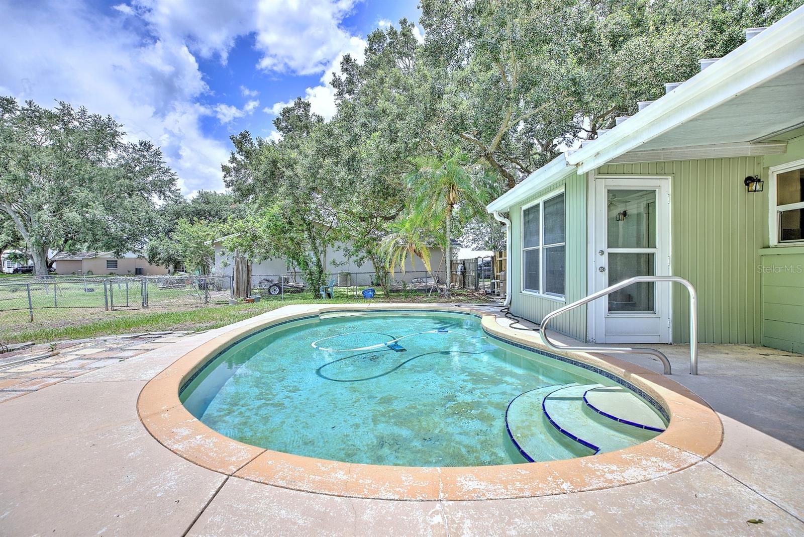 1245 Honeytree Ln E Ln E Property Photo 15