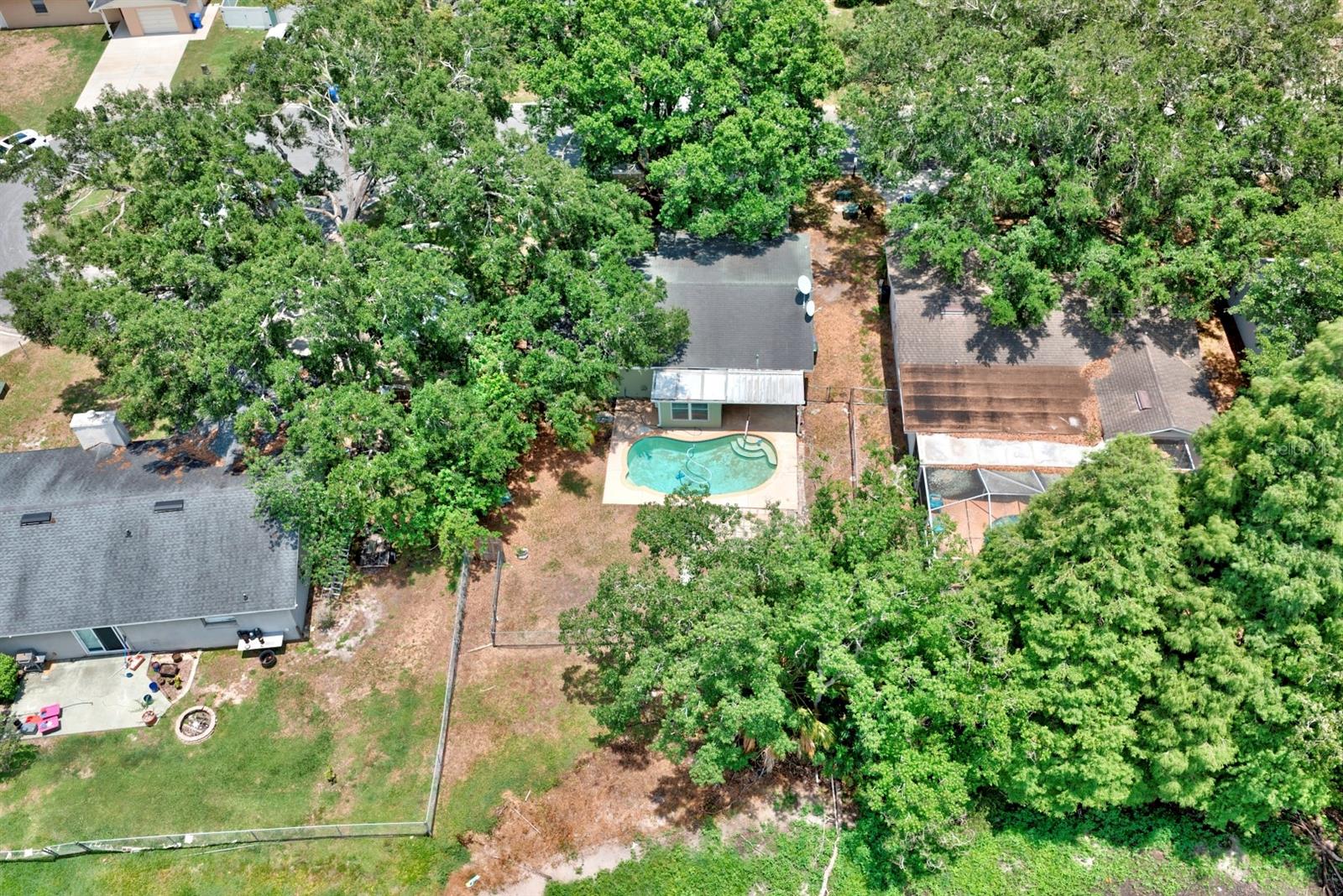 1245 Honeytree Ln E Ln E Property Photo 19