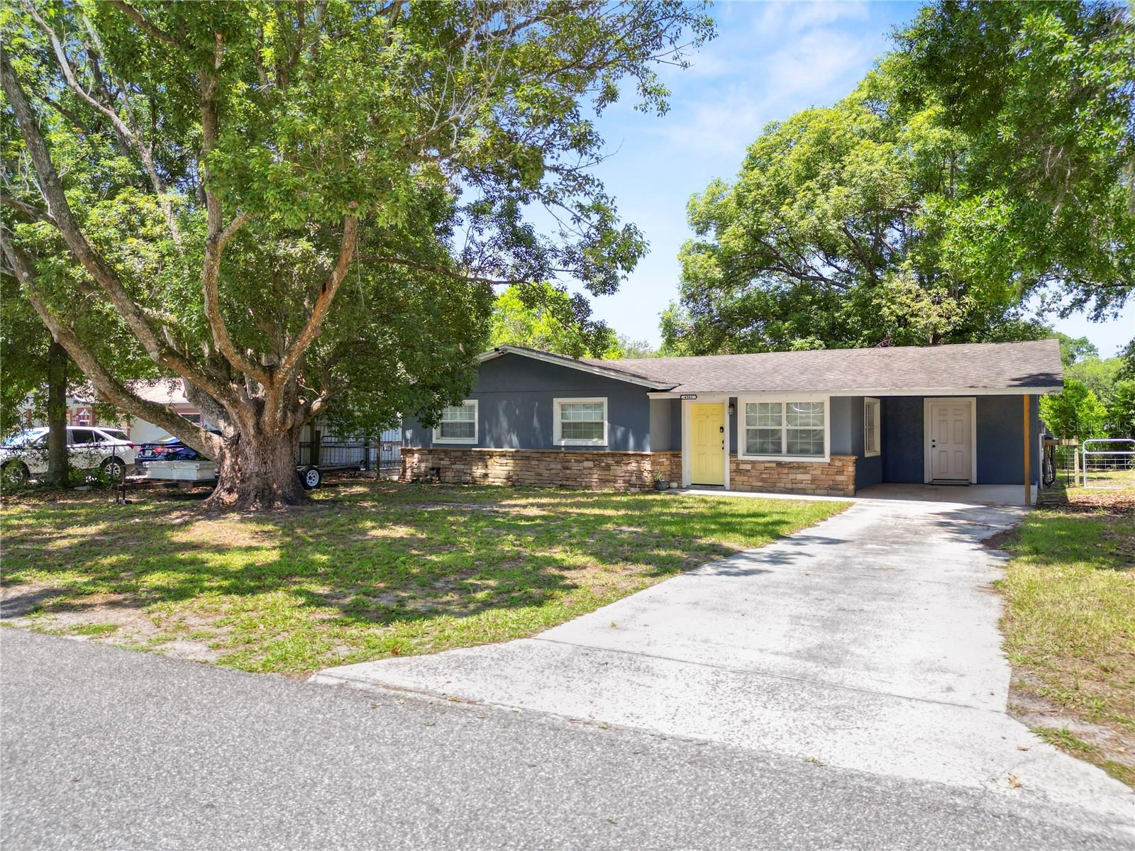 4561 David Dr Property Photo 2