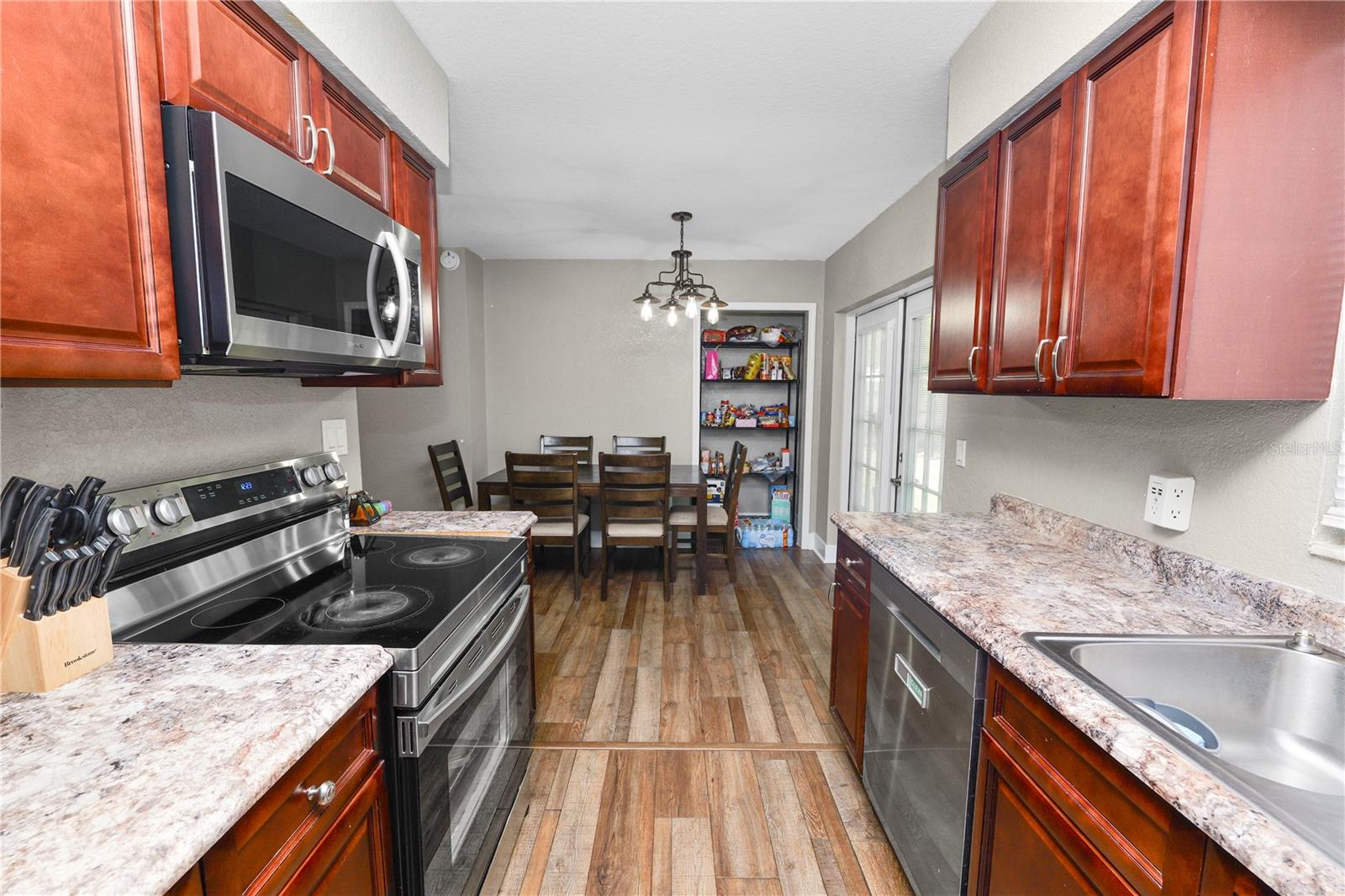 4561 David Dr Property Photo 12