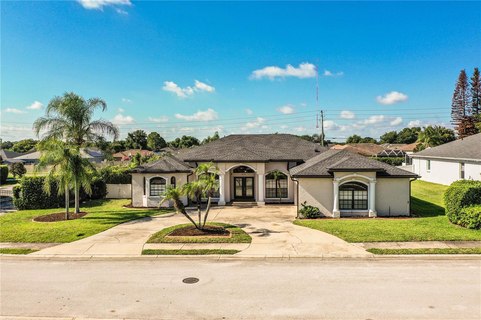 2205 Chesterfield Cir Property Photo 1