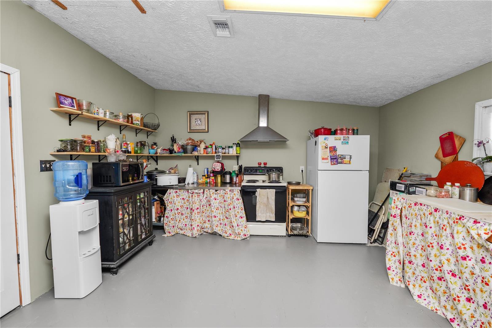 6236 Springwoods Ln Property Photo 8