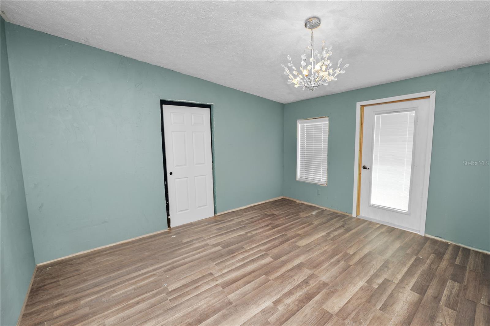 6236 Springwoods Ln Property Photo 10