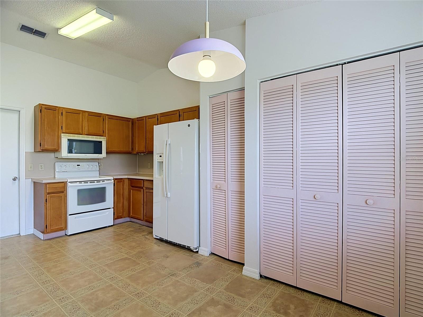 6121 Kittiwake Dr Property Photo 17