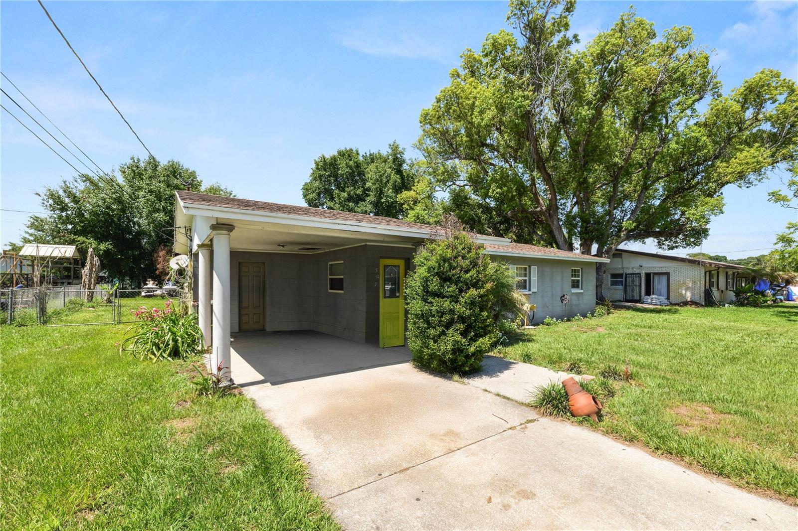 517 Tanglewood Dr Property Photo 3