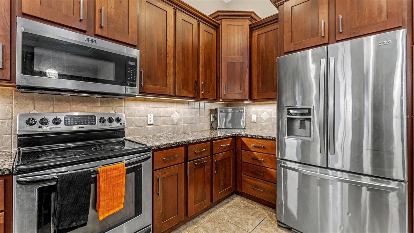 2873 Kinsley Dr Property Photo 8
