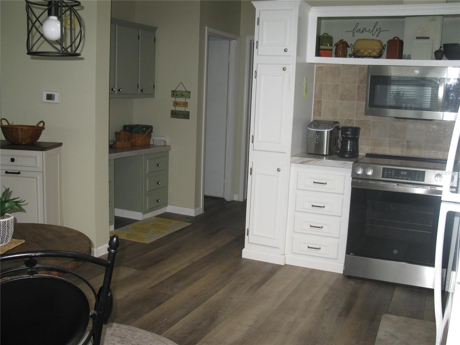 326 Victoria Dr Property Photo 19