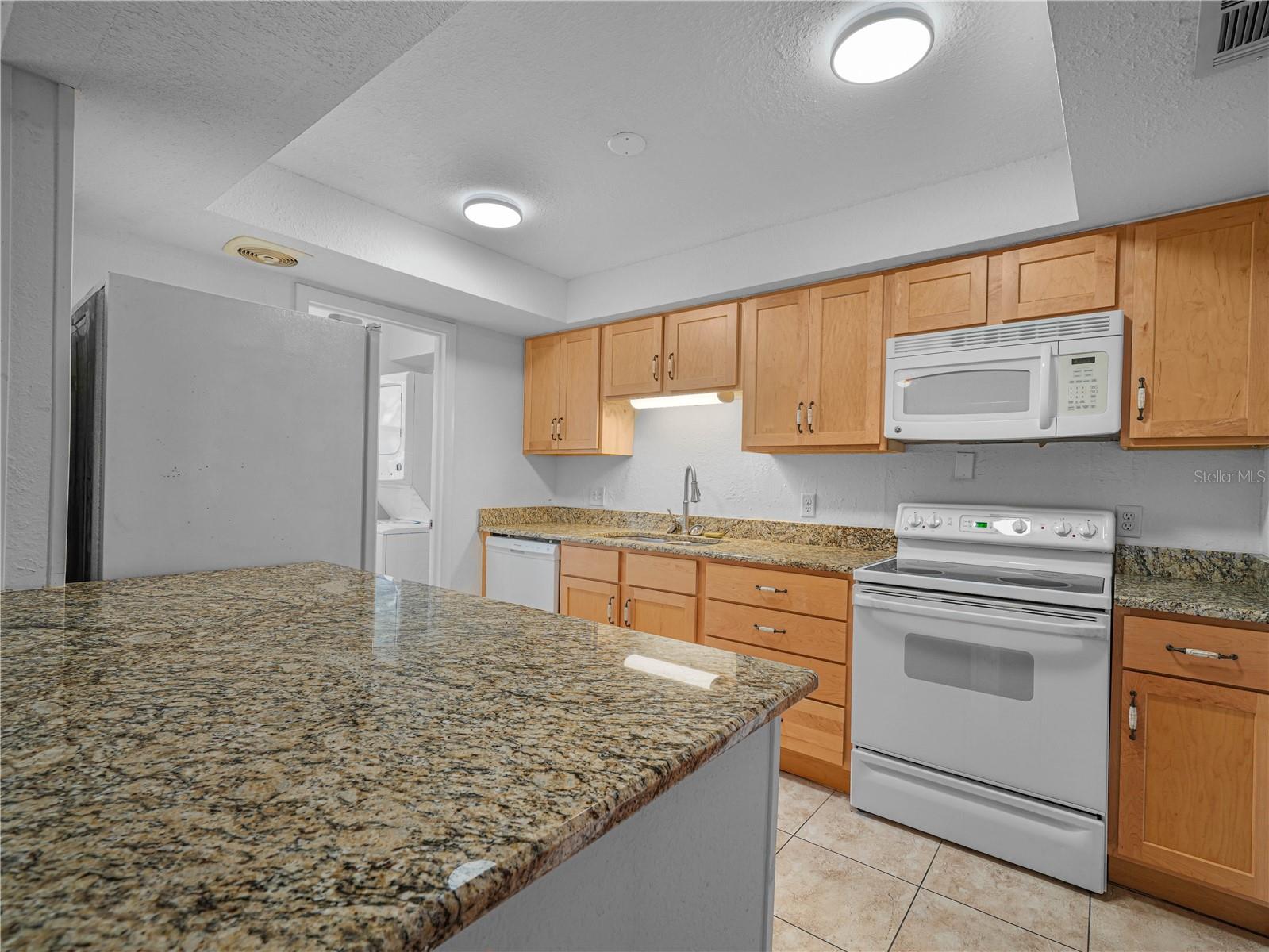 1130 N Lake Parker Ave #a301 Property Photo 2