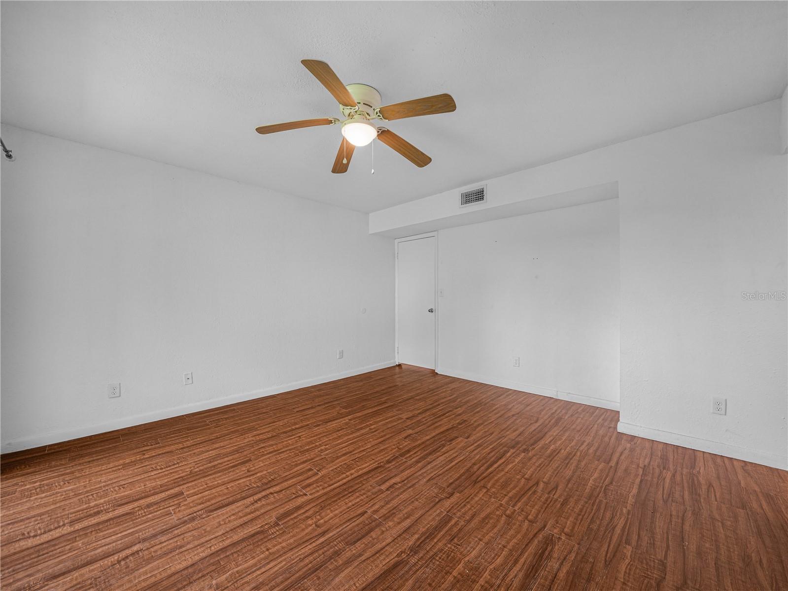 1130 N Lake Parker Ave #a301 Property Photo 9