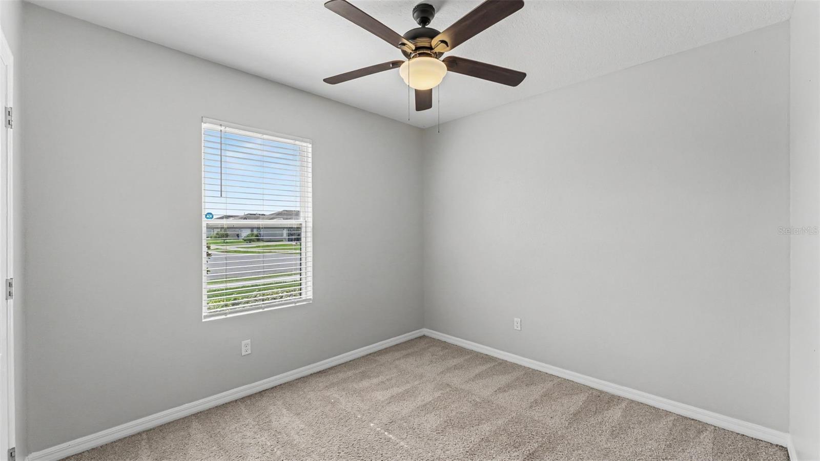 524 Burnham Cir Property Photo 12
