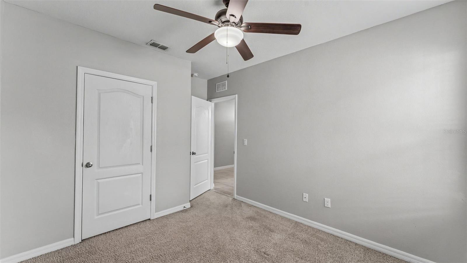 524 Burnham Cir Property Photo 17
