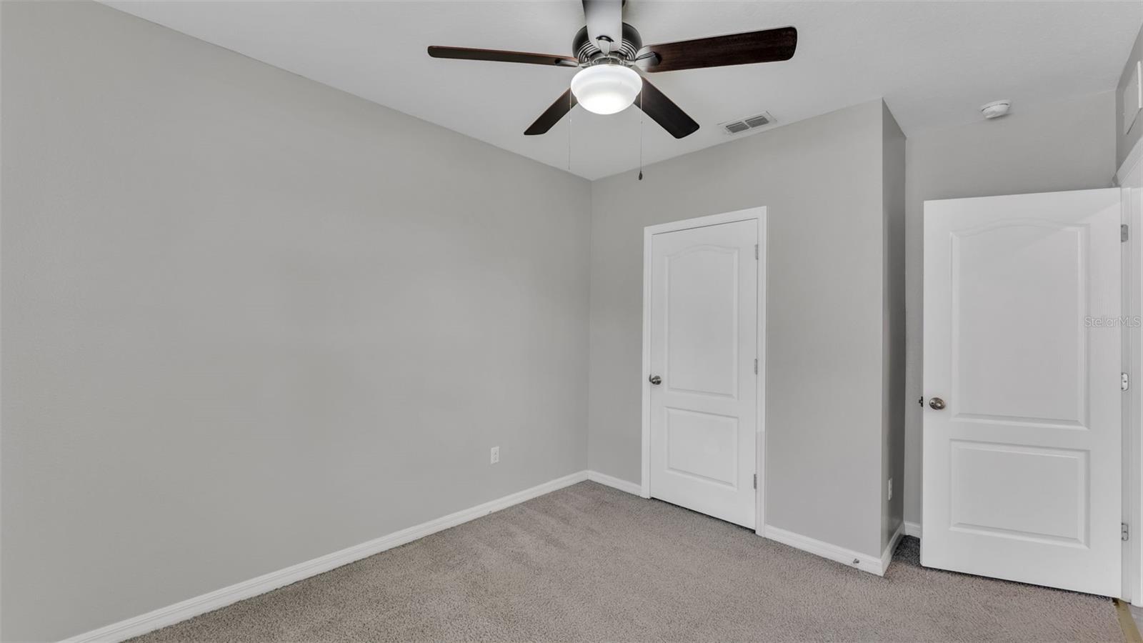524 Burnham Cir Property Photo 18