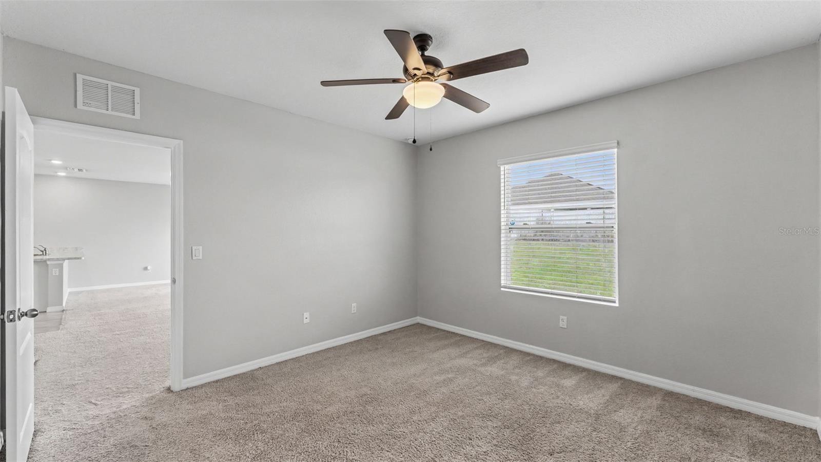 524 Burnham Cir Property Photo 21