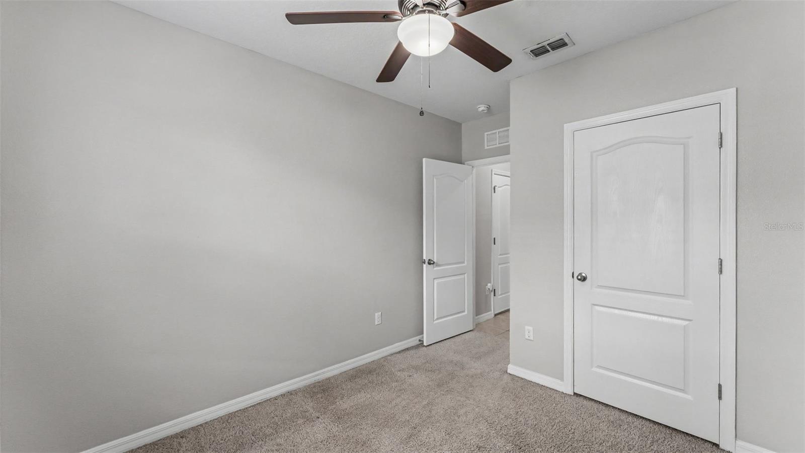 524 Burnham Cir Property Photo 25