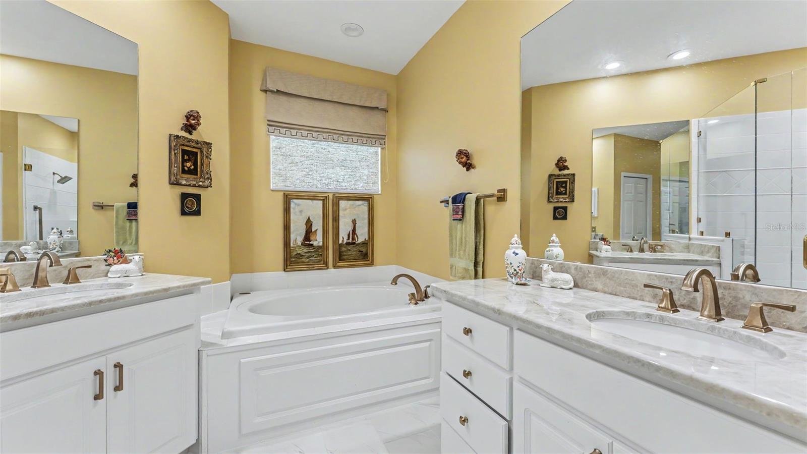 564 Grasslands Village Cir #564 Property Photo 18