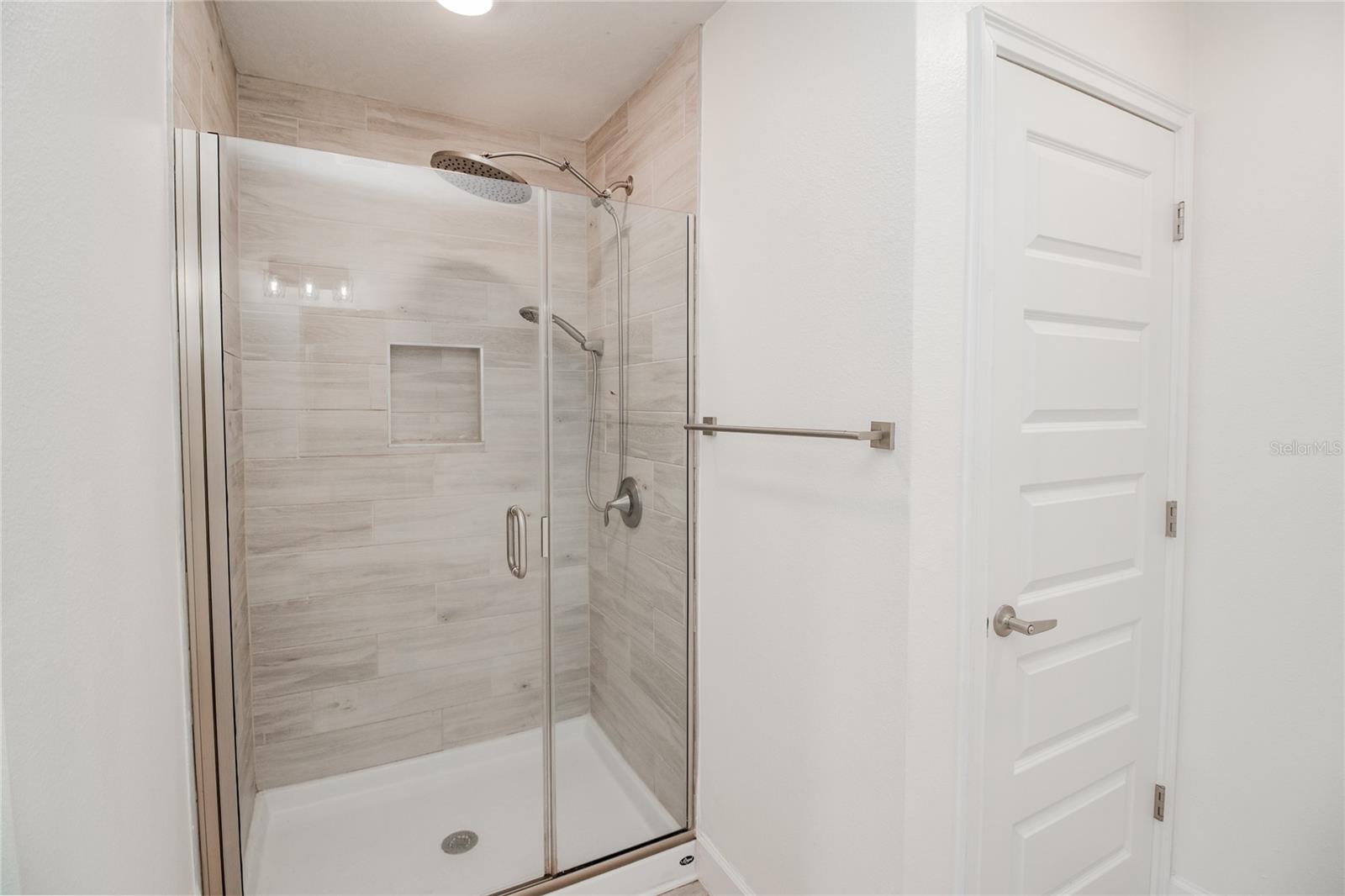 4820 Summit View Way Property Photo 17