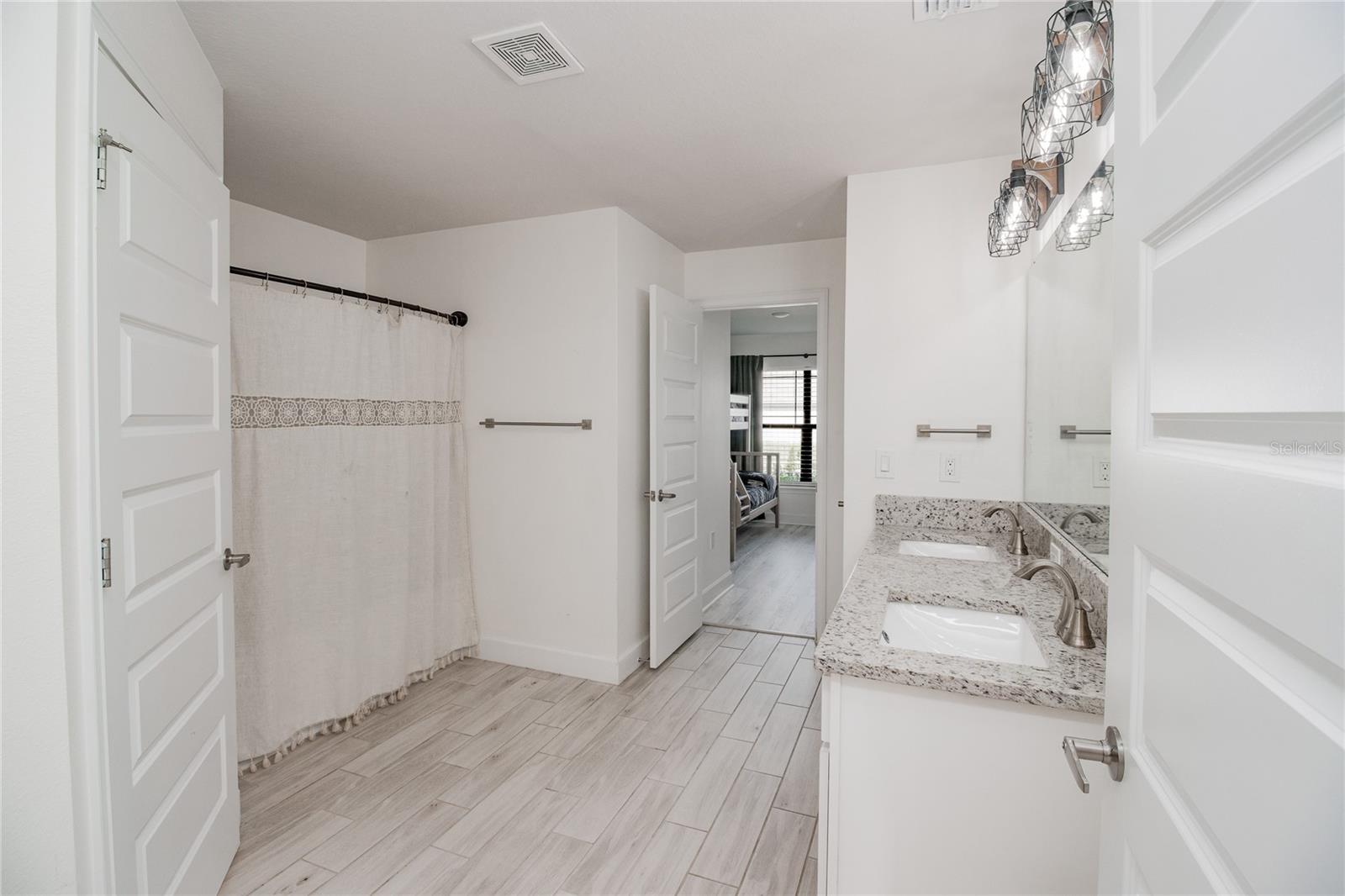 4820 Summit View Way Property Photo 24