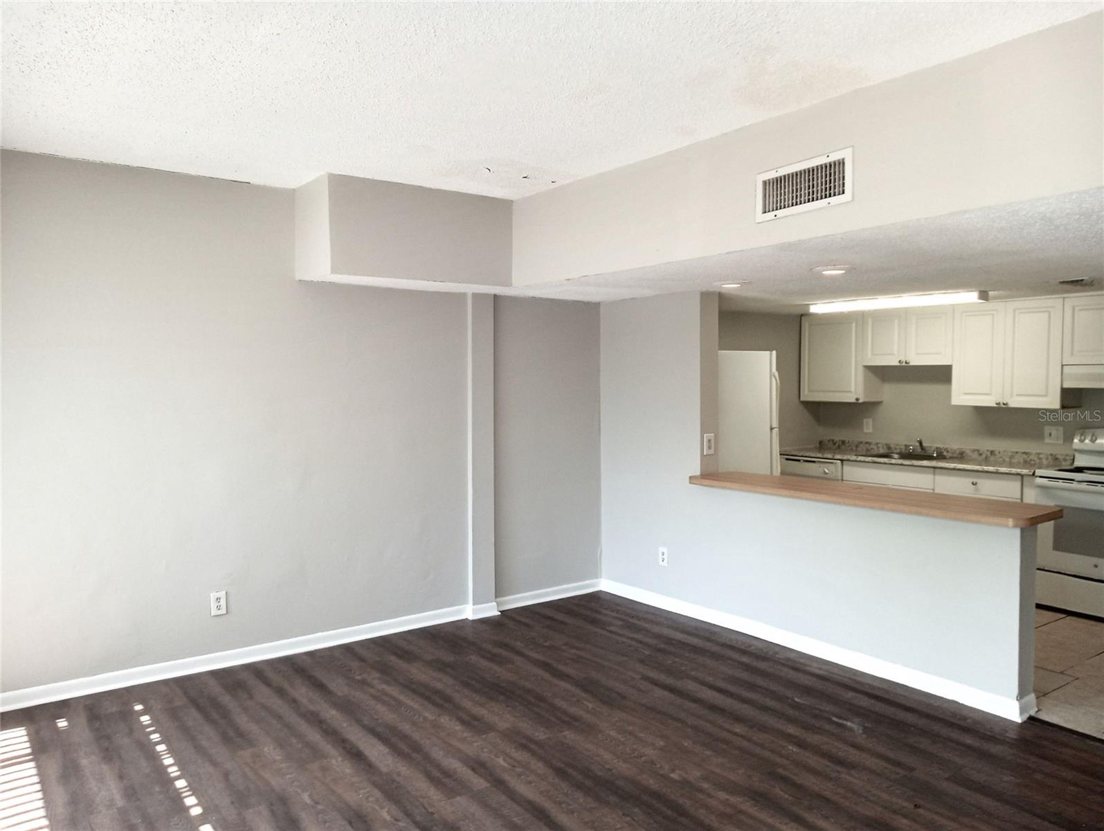 6918 Trout St Property Photo 11