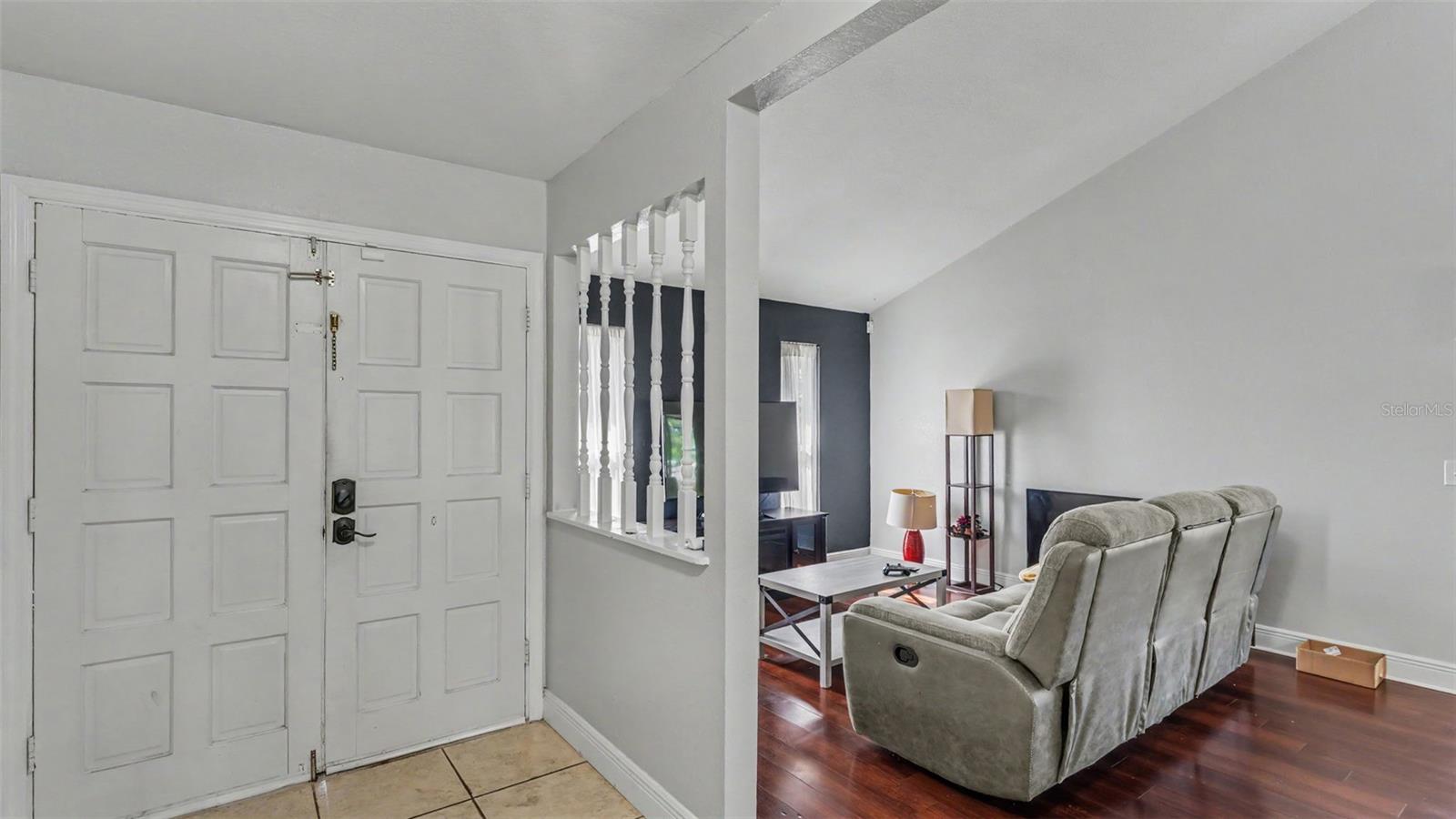 5060 Starling Dr Property Photo 11
