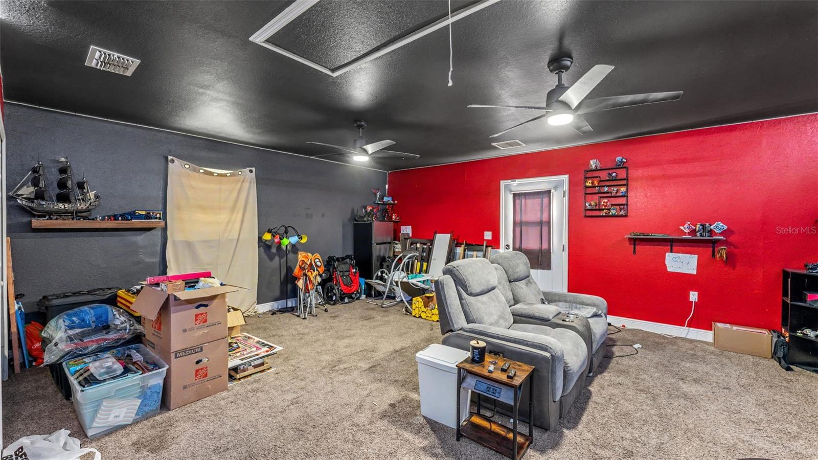 5060 Starling Dr Property Photo 26