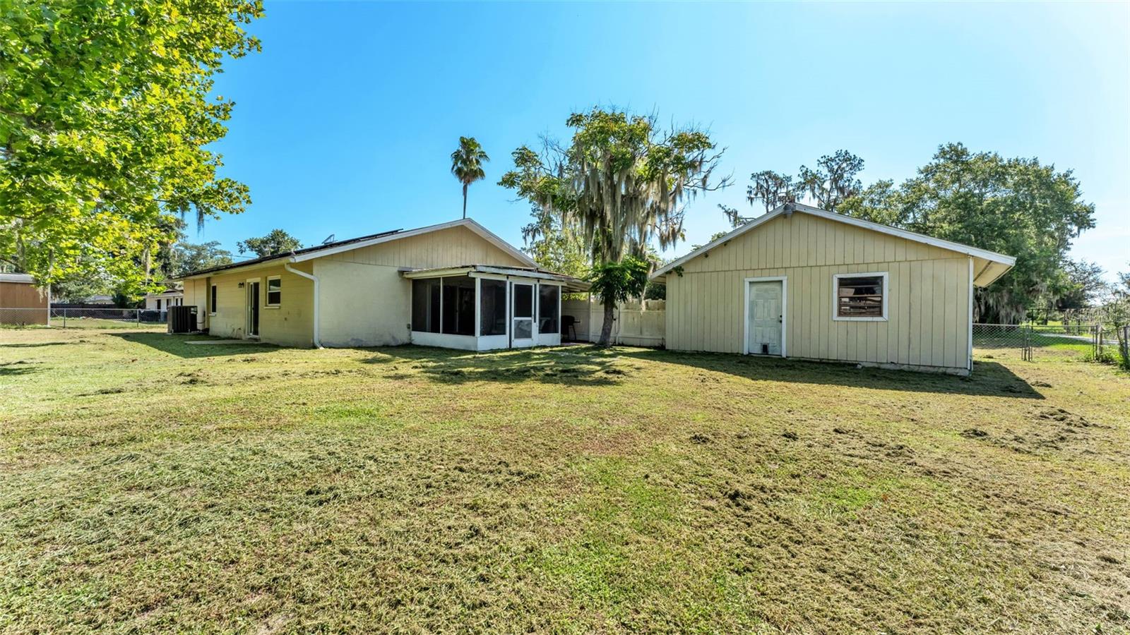 5060 Starling Dr Property Photo 36