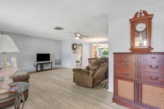 10825 Bridleton Rd Property Photo 8