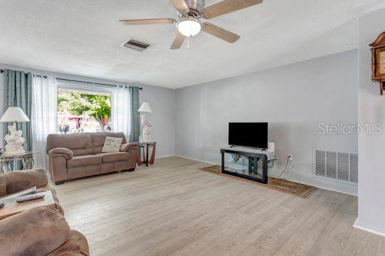10825 Bridleton Rd Property Photo 10
