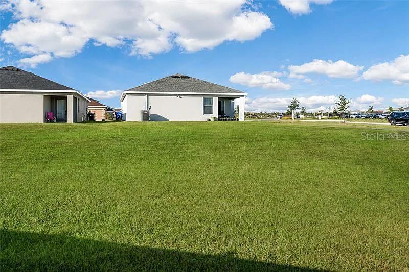L4963159 Property Photo 2