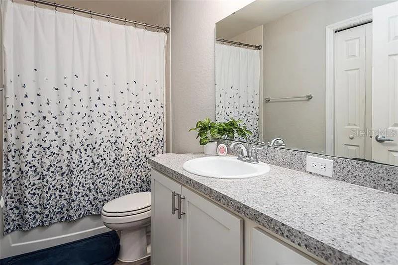 L4963159 Property Photo 11