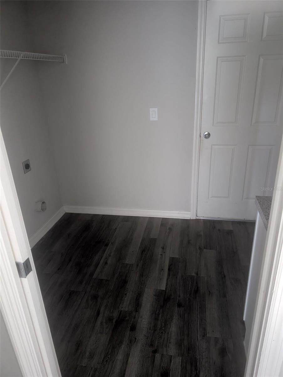 L4963159 Property Photo 12