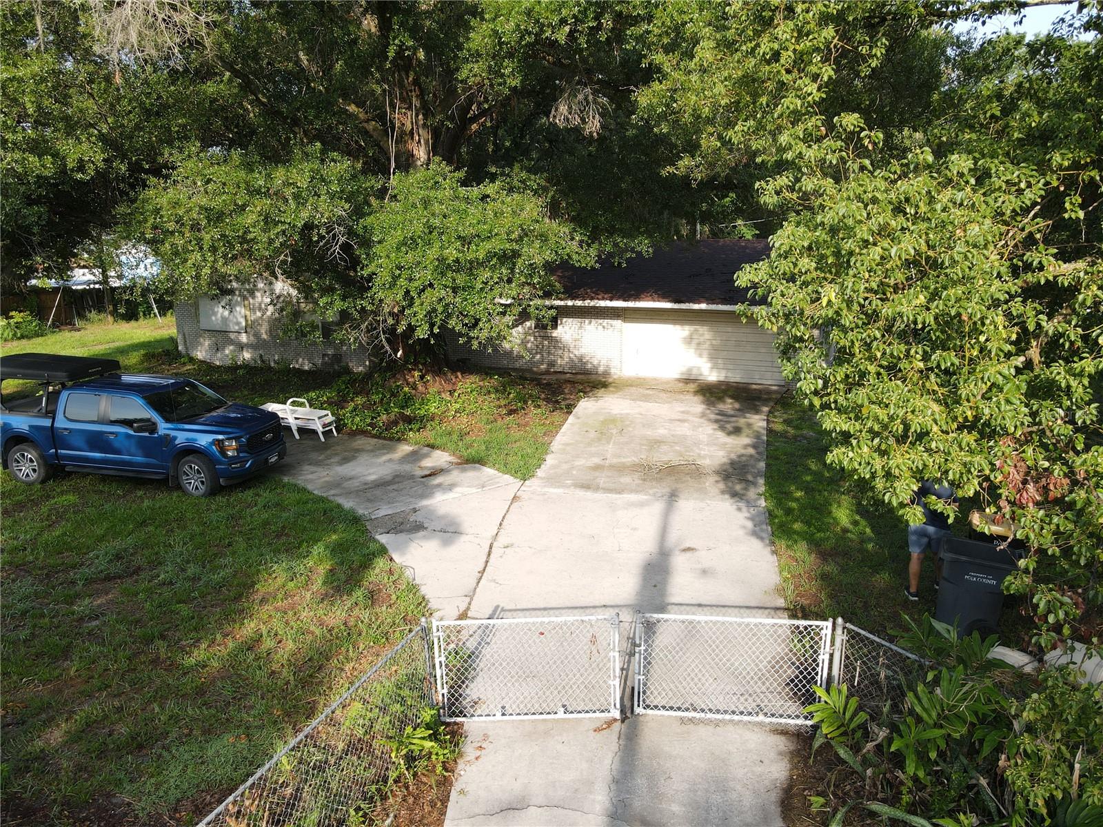 2420 Nelson St Property Photo 5