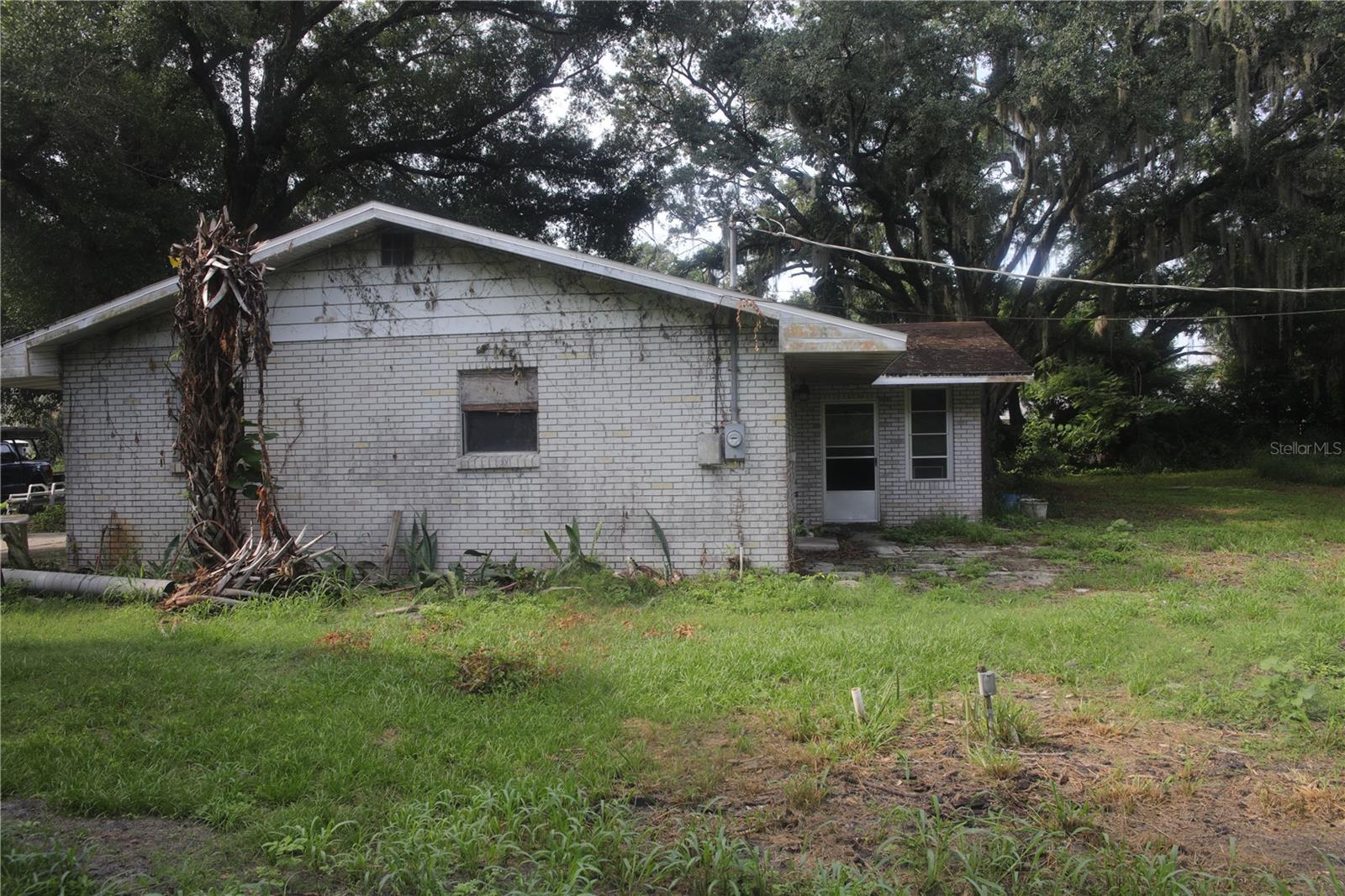 2420 Nelson St Property Photo 8