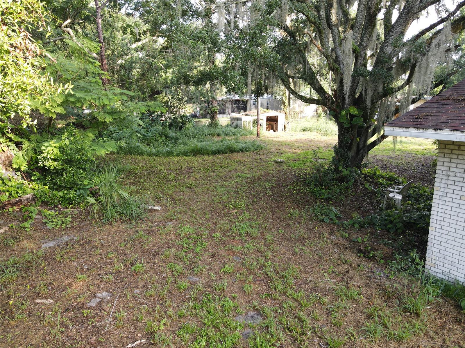 2420 Nelson St Property Photo 14