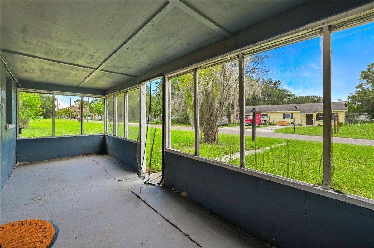 2418 Jungle St Property Photo 2