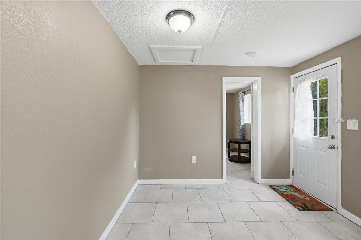 2418 Jungle St Property Photo 12