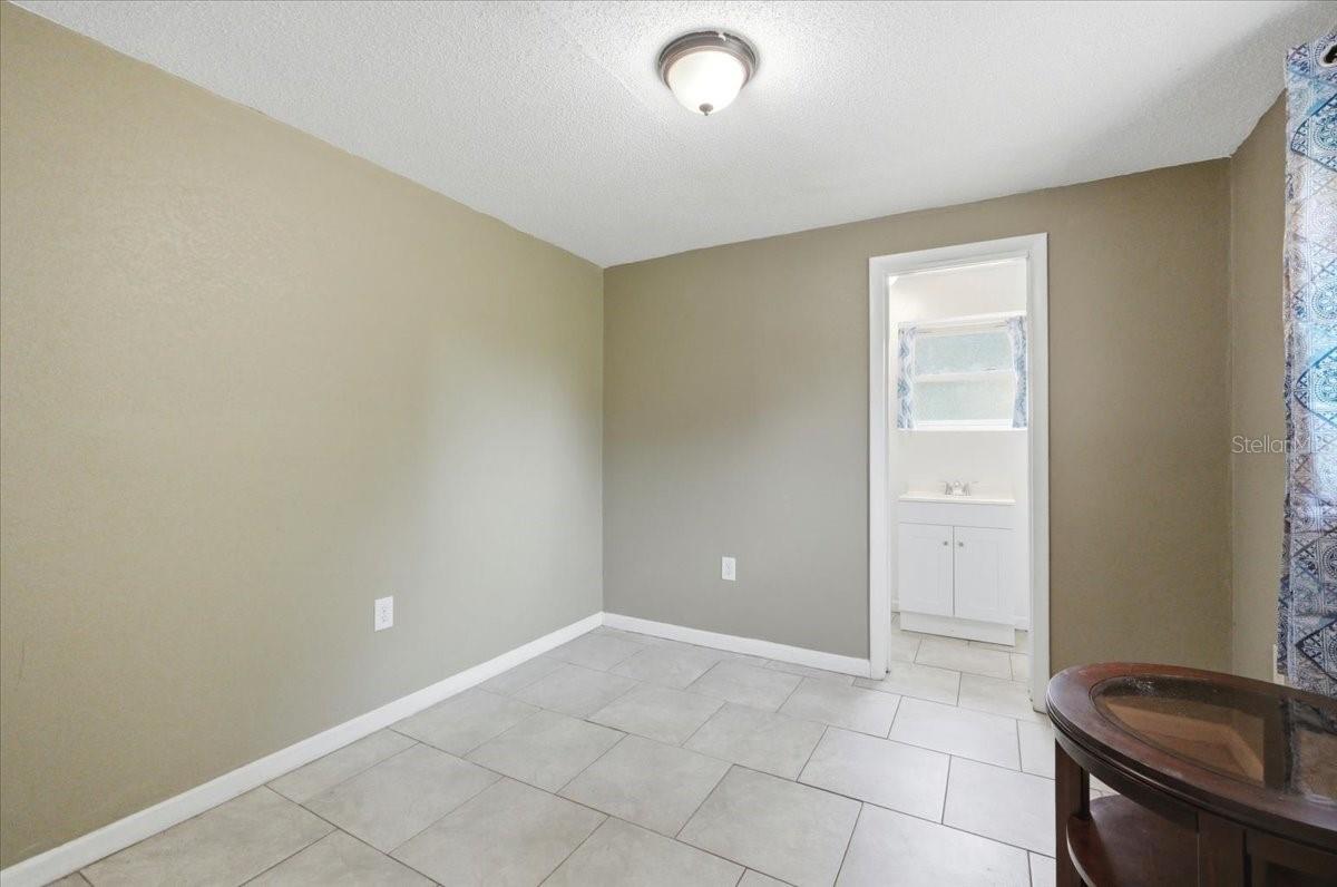 2418 Jungle St Property Photo 16