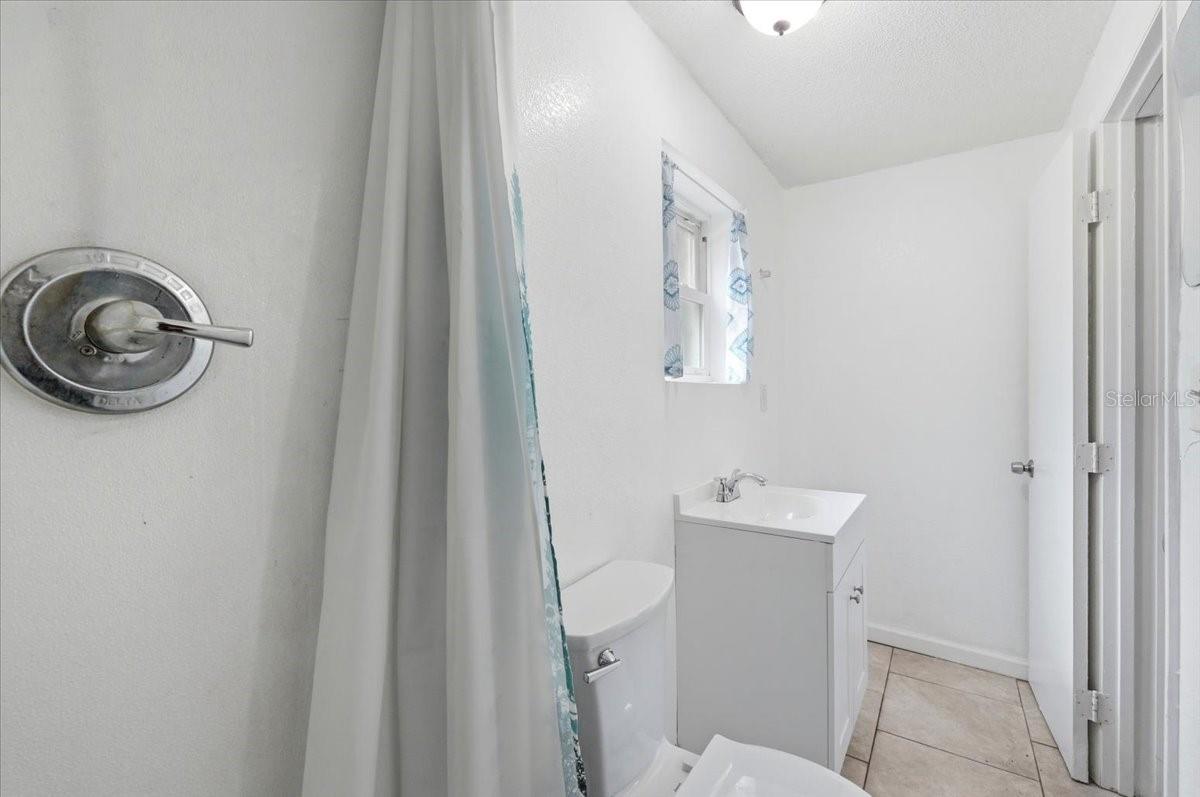 2418 Jungle St Property Photo 17