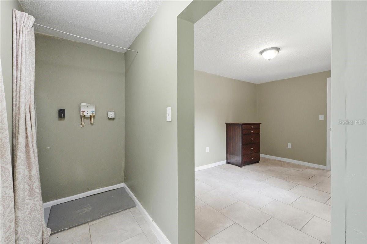 2418 Jungle St Property Photo 23