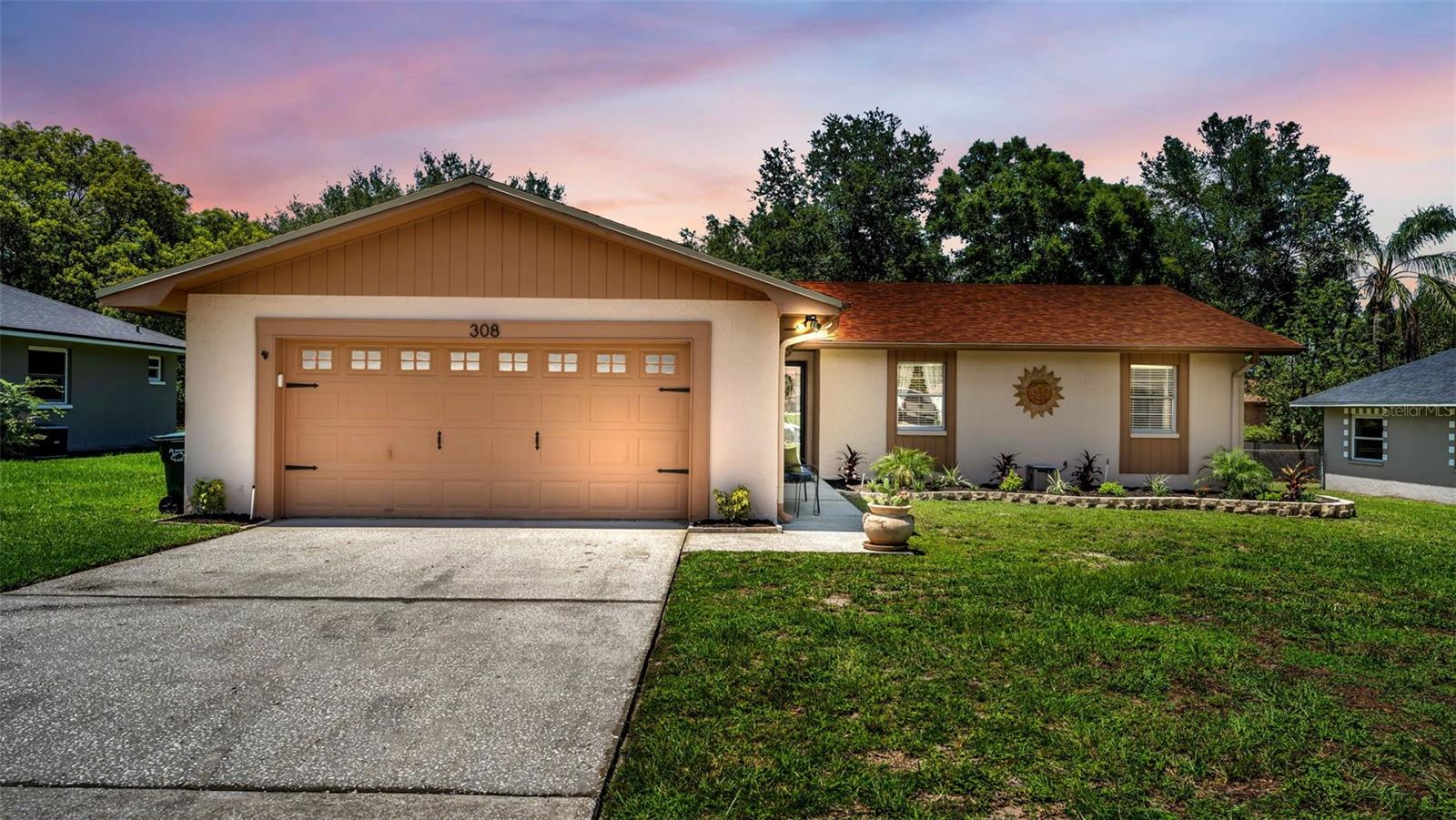 308 HIGH VIEW LN