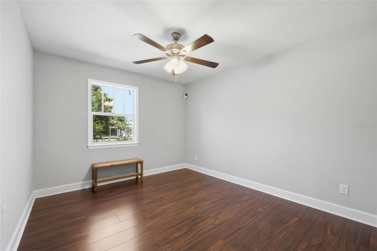 545 E Haines Blvd Property Photo 20