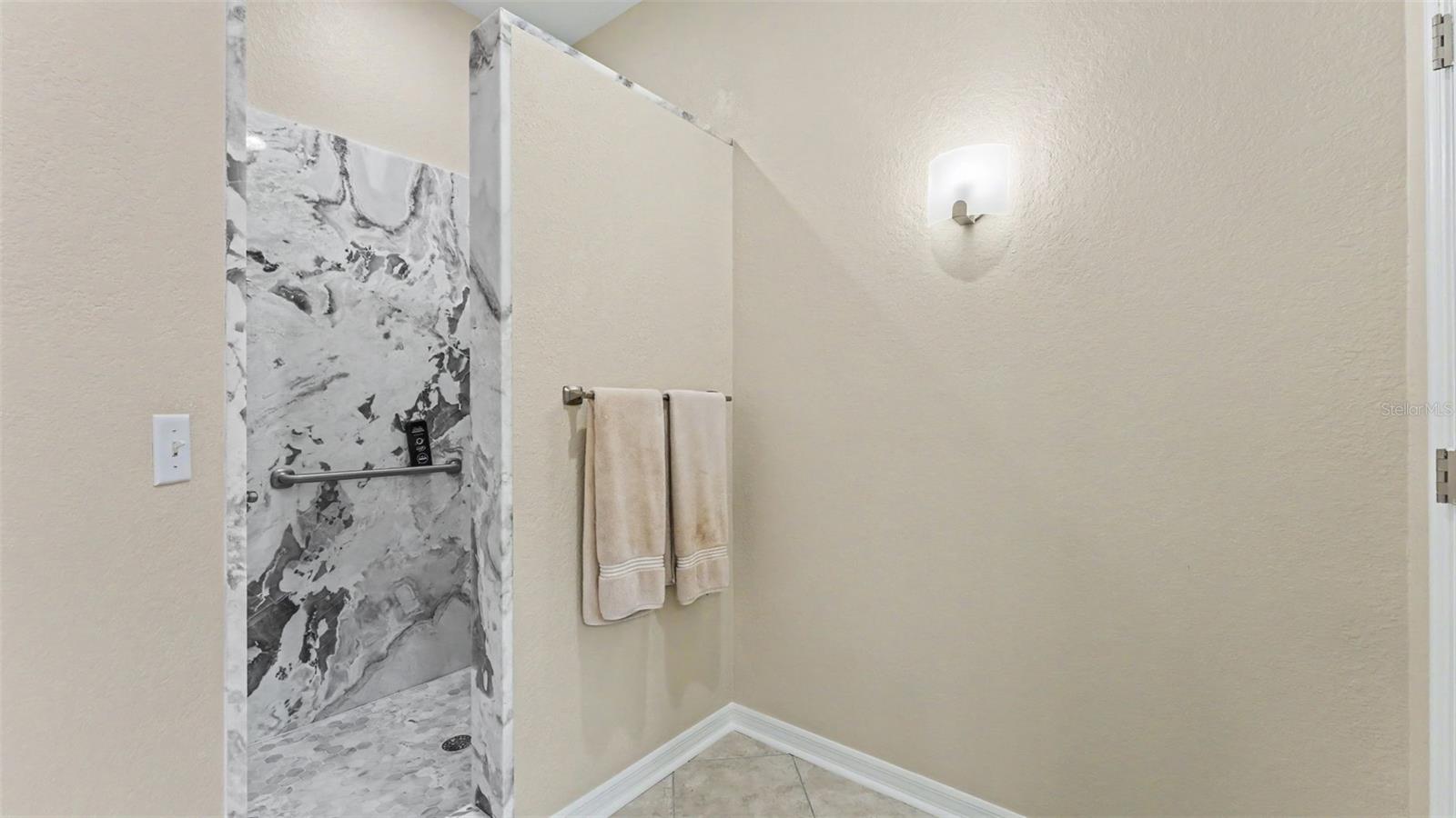 6838 Shimmering Dr Property Photo 13