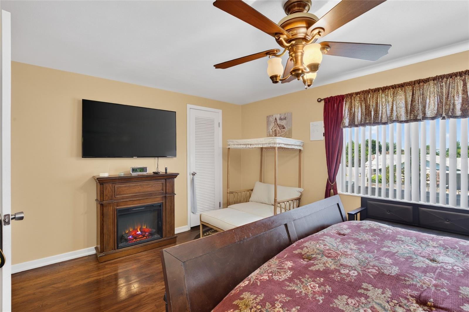 1500 Avenue G Ne Property Photo 50