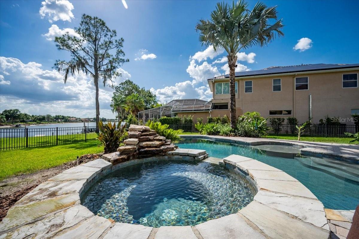 17802 Saint Lucia Isle Dr Property Photo 3