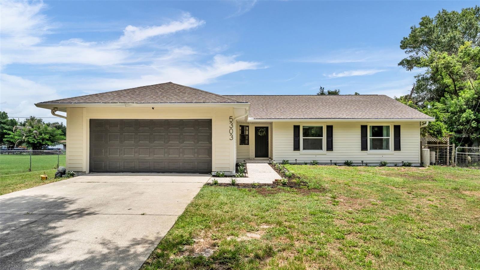 5303 Knights Station Rd Property Photo 1