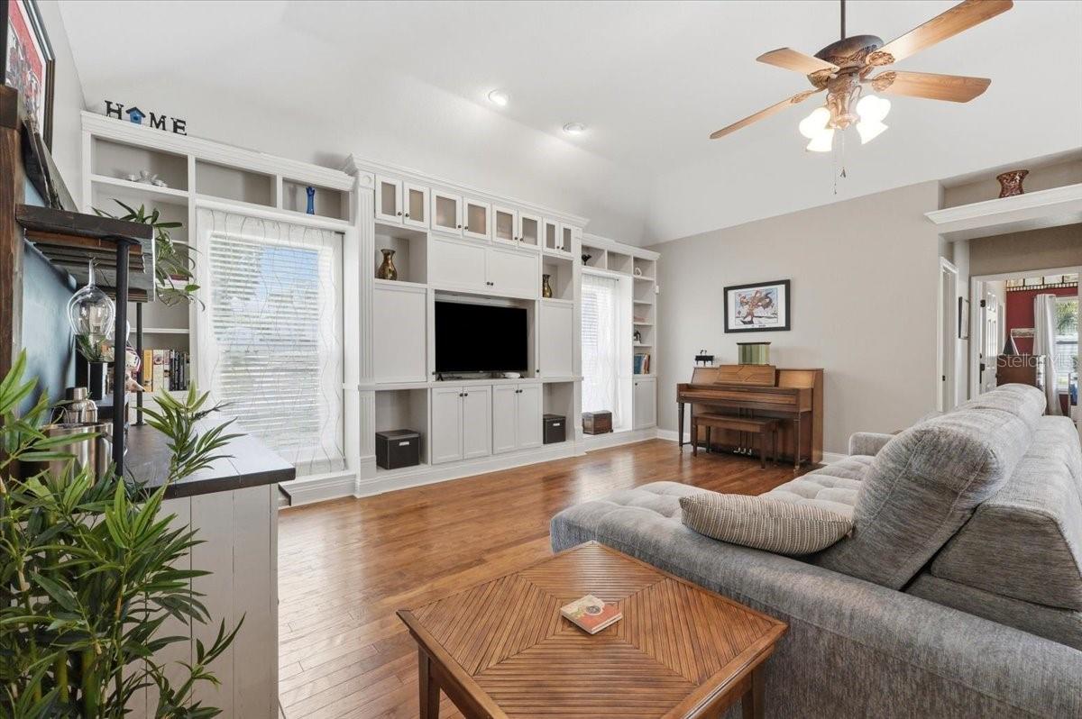 5618 Summerland Hills Dr Property Photo 7